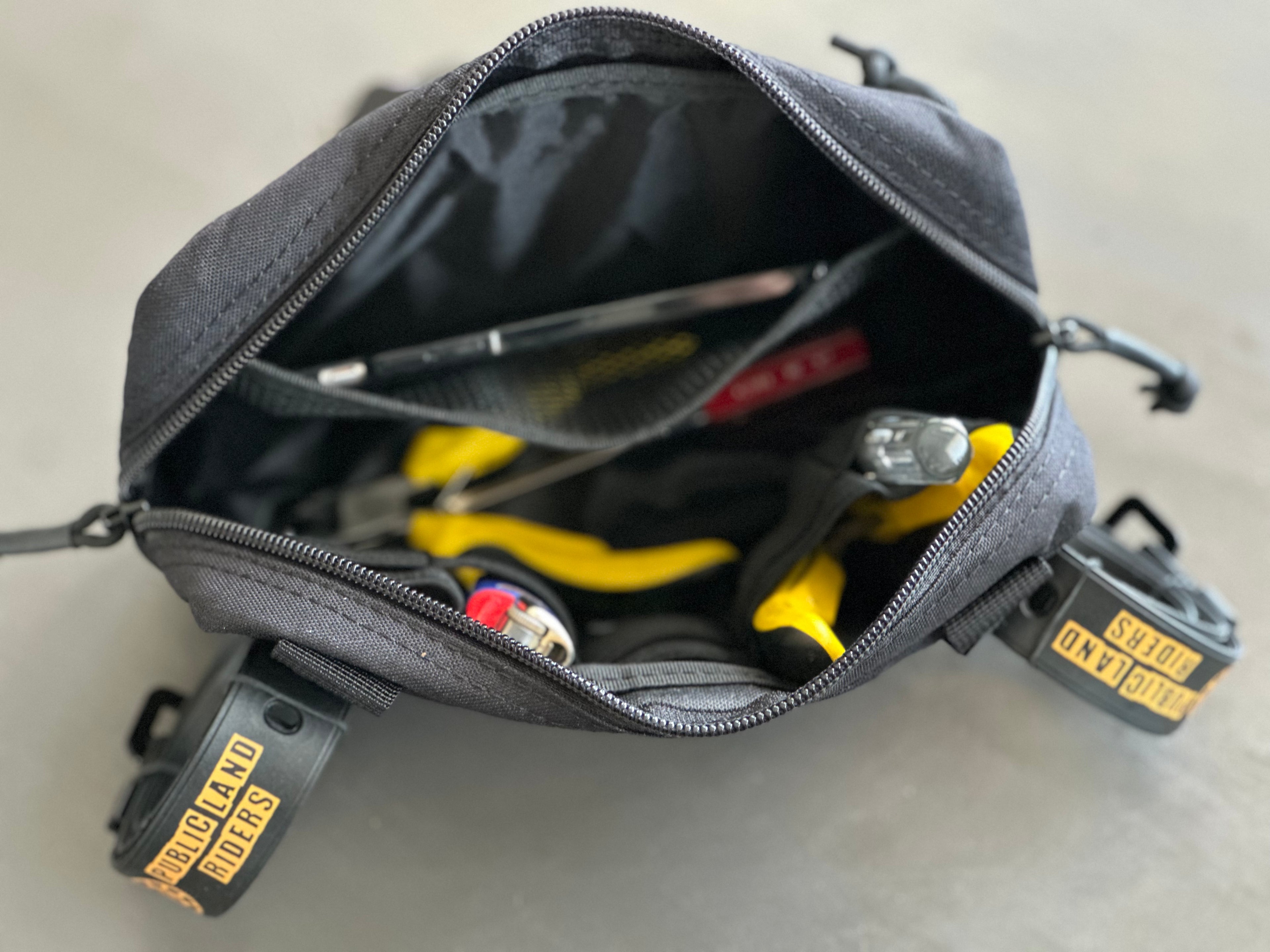 Black Medium Handlebar Bag