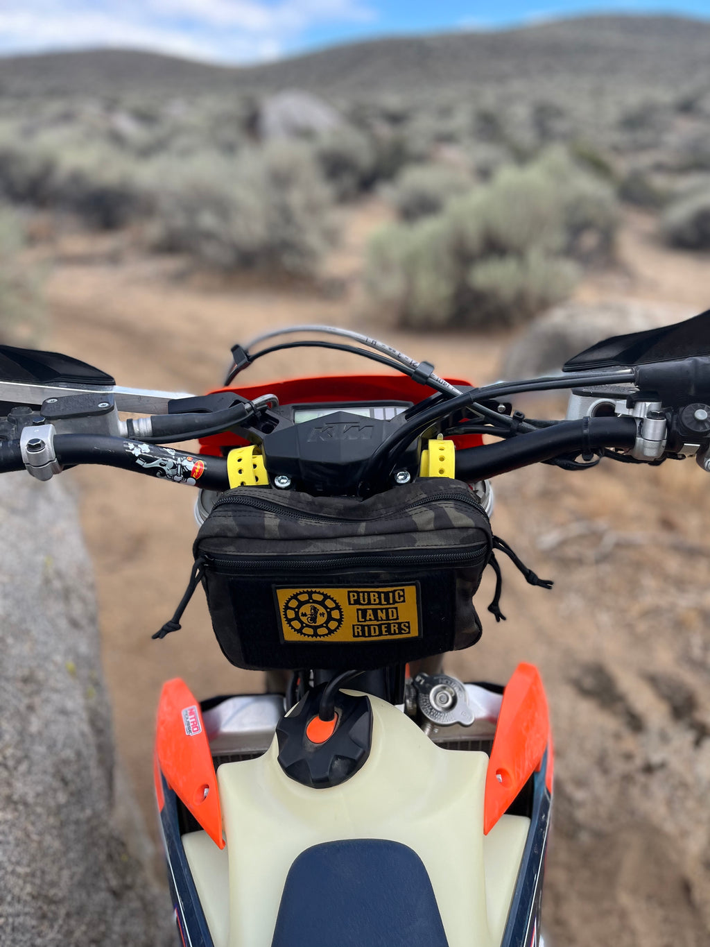 Black Camo Medium Handlebar Bag