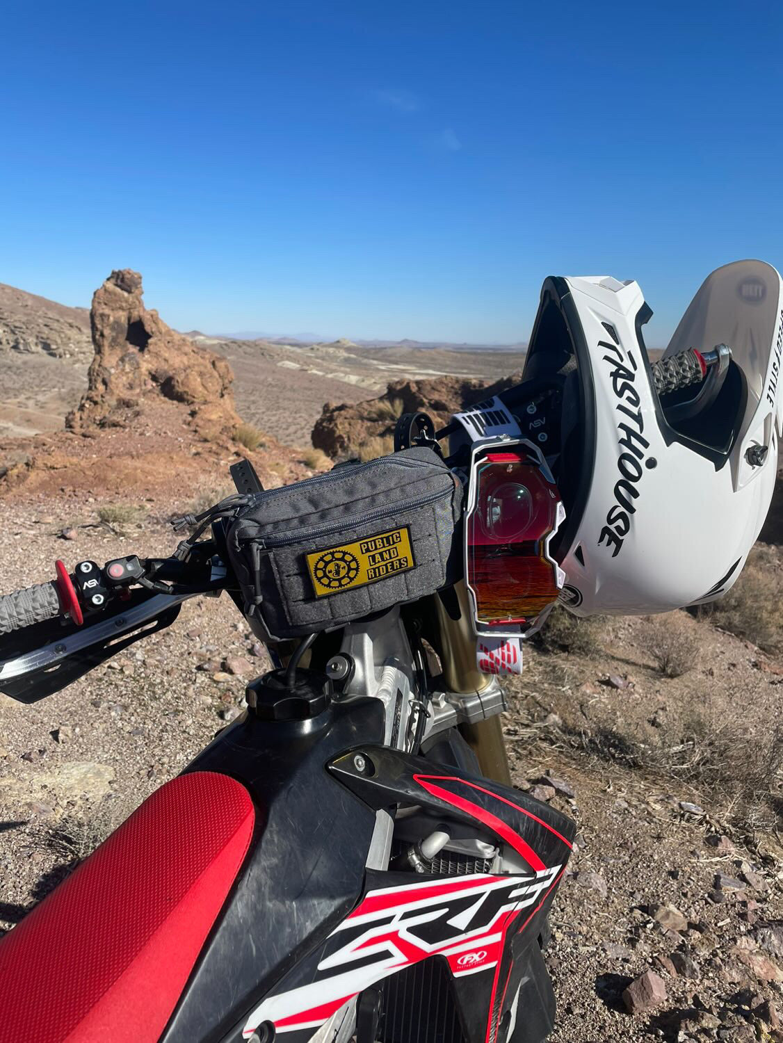 Grey Medium Handlebar Bag